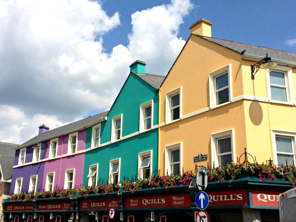 5 Irland - Kenmare - bunte Häuser