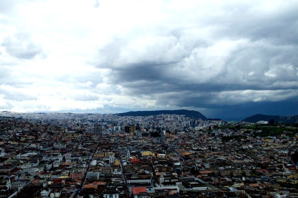 Ecuador - Quito von oben