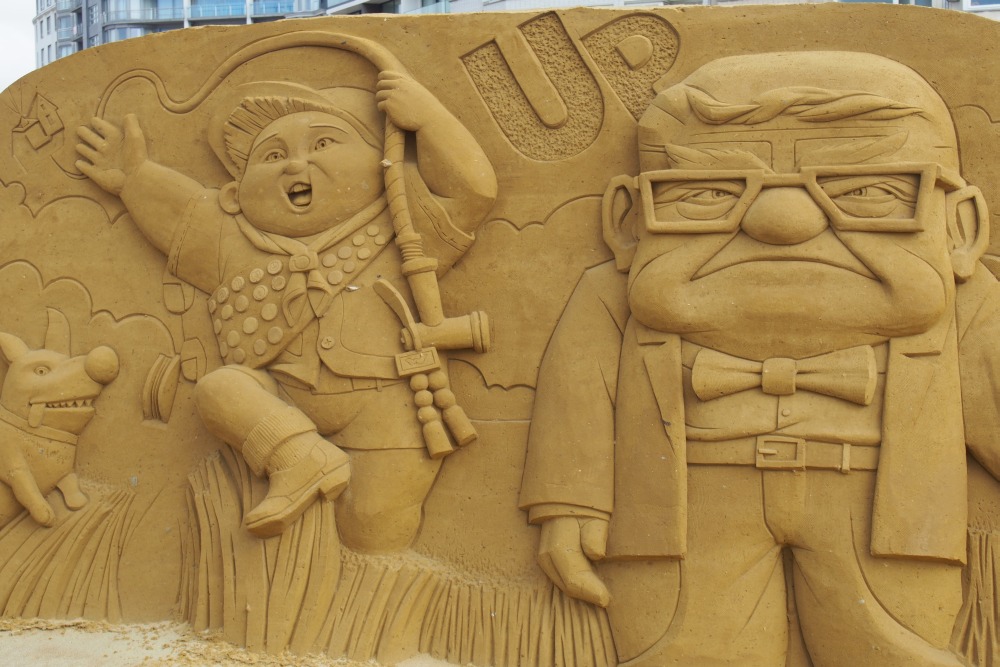 Beim Sandskulpturen Festival in Oostende