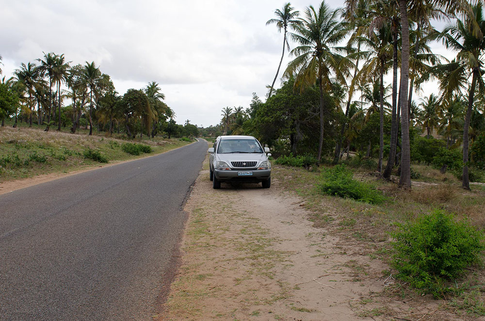 12-afrika-mosambik-mietwagen-autofahren-tofo-c-arianebille-15