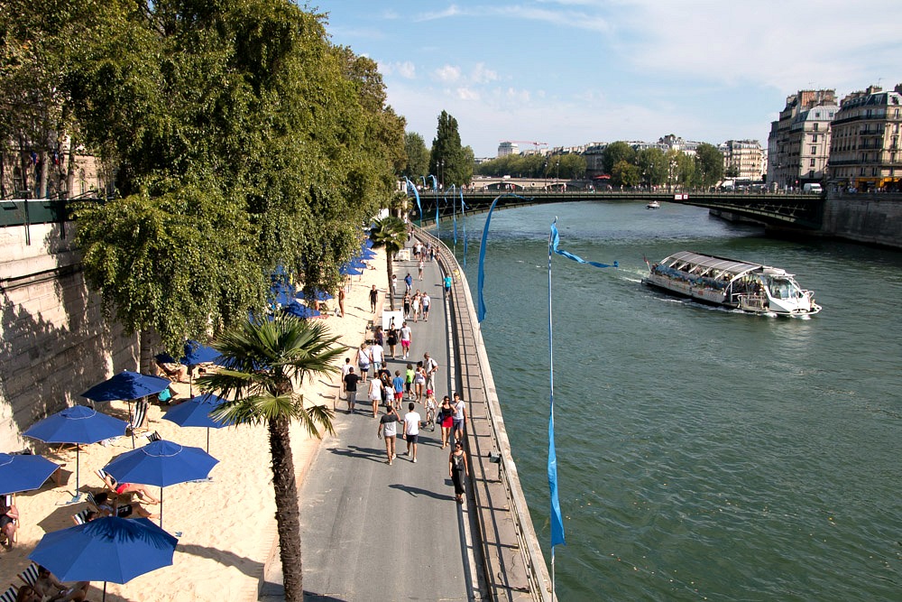 Reiseblog Luxusreiseblog Paris Plages Stadtstrand Seine Boot