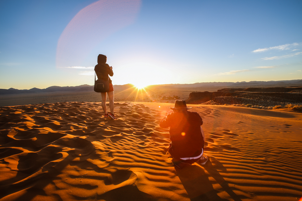 30-namibia-namib-wueste-sonnenaufgang-travel-blogger