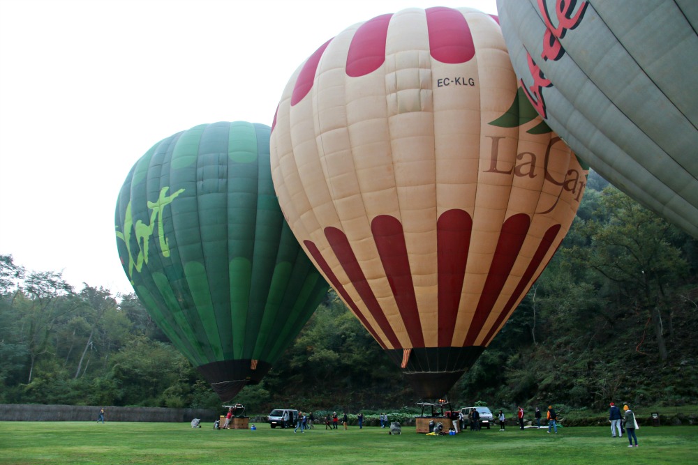 4-heissluftballon-spanien-garrotxa-pyrenaeen