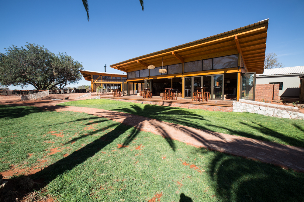 6-namibia-kalahari-wueste-anib-lodge-hotel