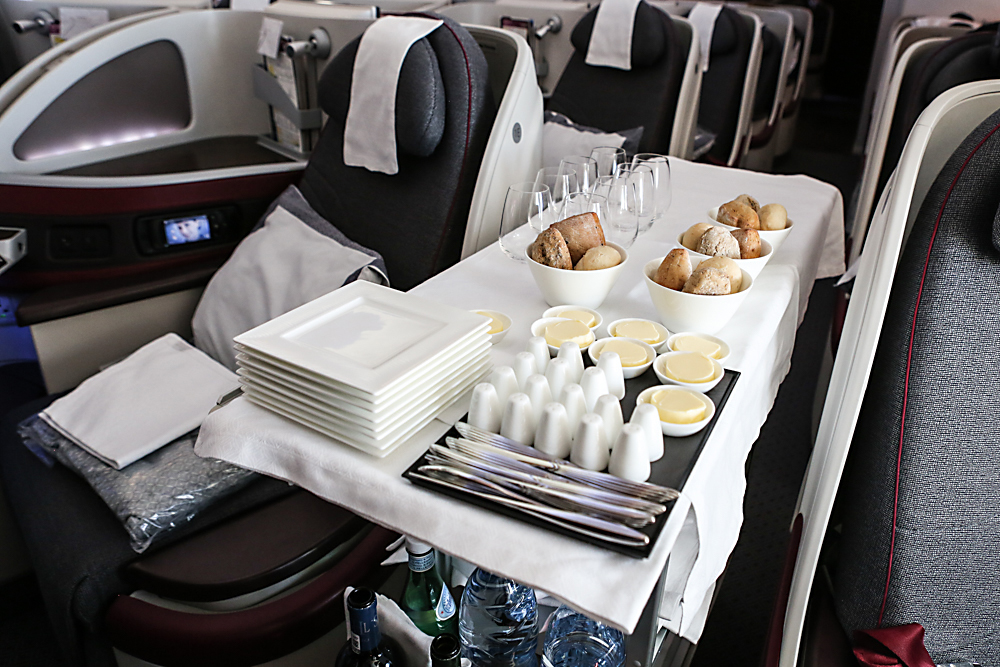 9-business-class-qatar-airways-dreamliner-boeing-787-service