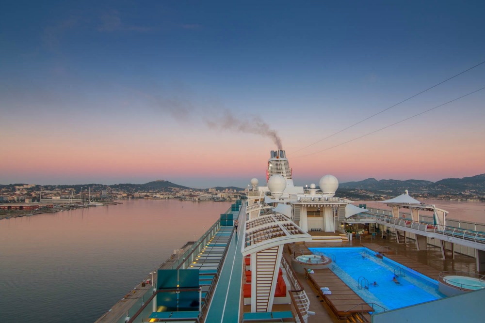 An Deck von Mein Schiff 5