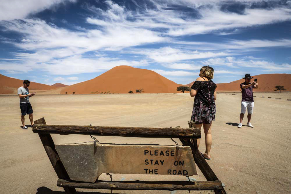 Im Auto unterwegs in Namibia