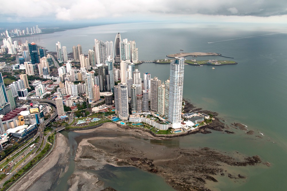 Hubschrauber Rundflug über Panama Stadt City