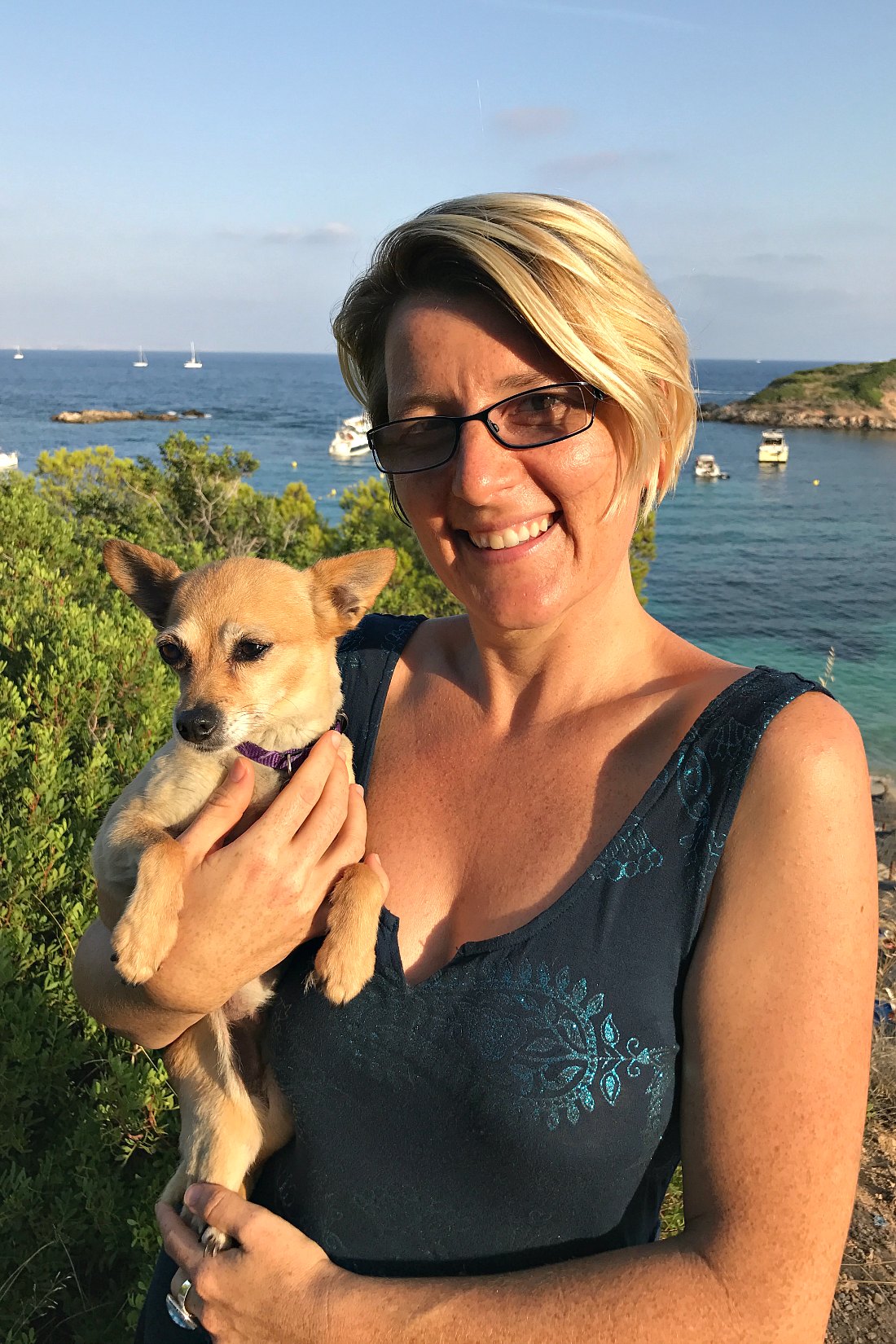 Mallorcabloggerin Barbara und Hund Elfie