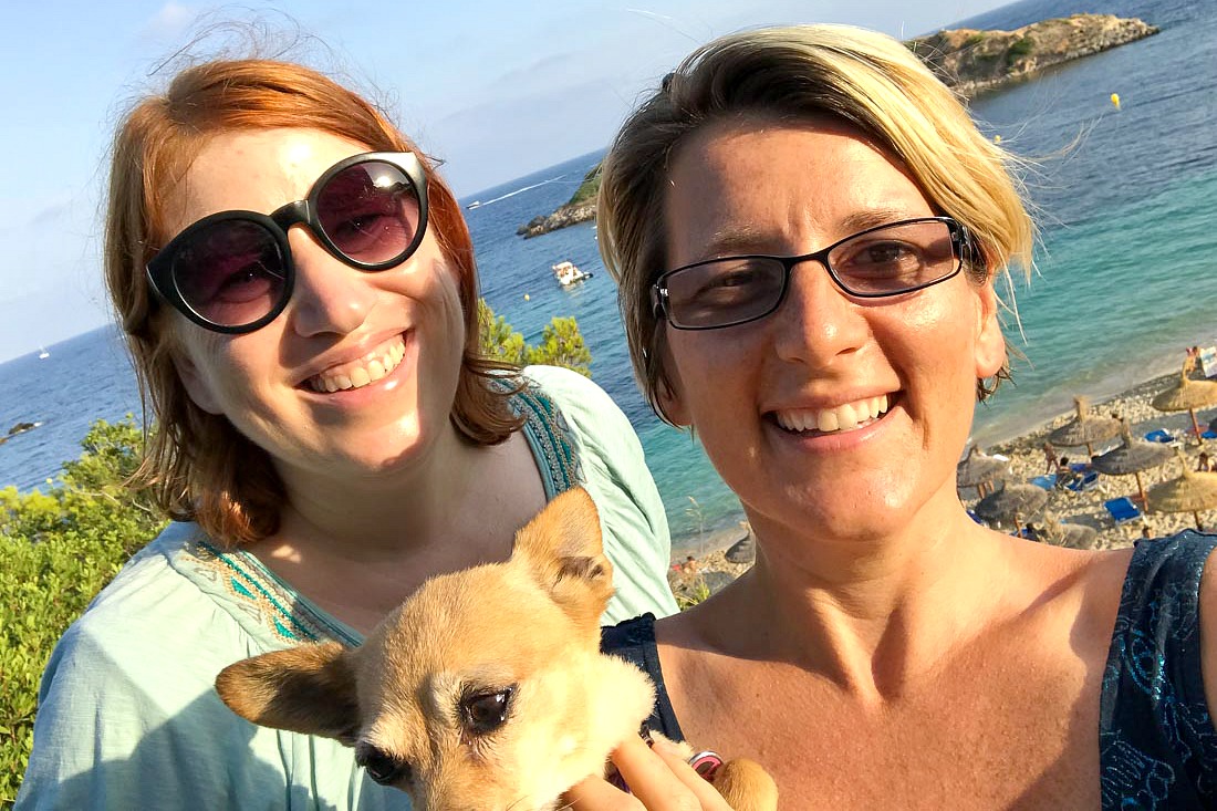 Dreierselfie mit Mallorcabloggerin Barbara und Hund Elfie