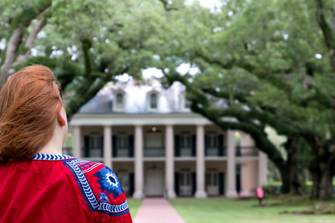 Reiseblogger Anja Beckmann bei der Oak Alley Plantage in der Nähe von New Orleans