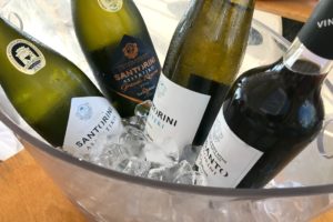Wein von Santorini