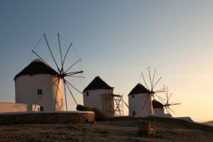 Mykonos Sehenswürdigkeiten: Die Windmühlen Kato Mili 