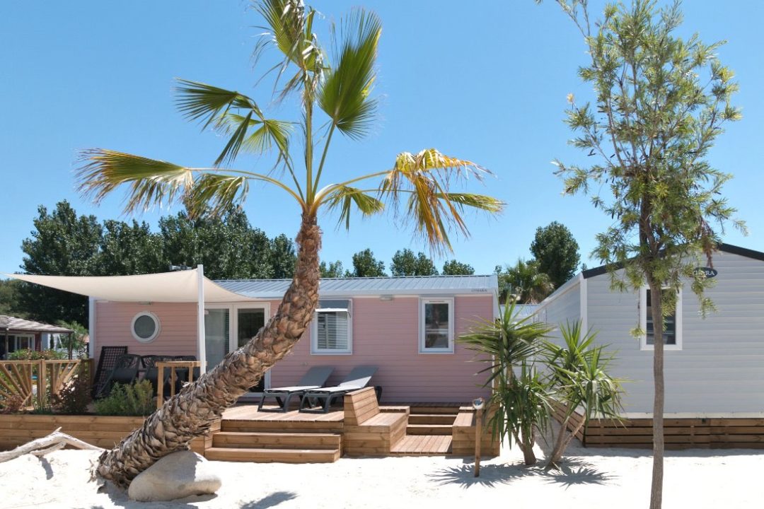 Camping Sudfrankreich 5 Sterne Camping Mit Mobilheim Meer Pool