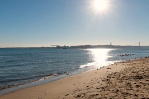 Lissabon im Winter: Strand