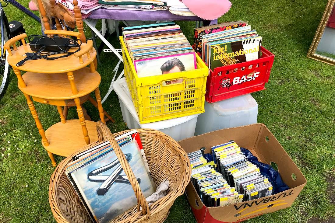 Vinyl Platten auf dem Flohmarkt Bonn Rheinaue