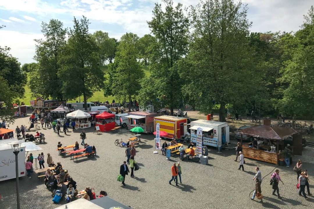 Bonn Flohmarkt Rheinaue 2024 Termine, Tipps und Fotos