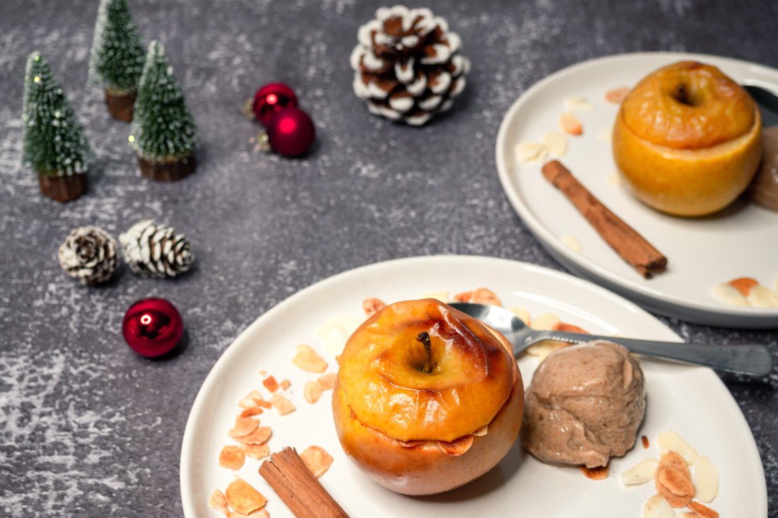 Vegane Bratäpfel als Dessert zu Weihnachten