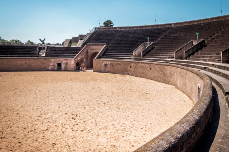 Ausflug mit Hund zum Römerpark Xanten (NRW) - Travel on Toast