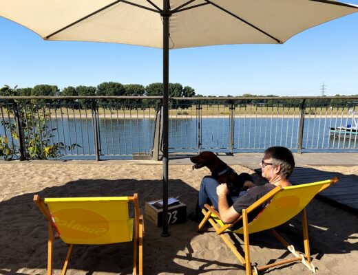 Strandcafe Ziegenpeter Duisburg mit Hund