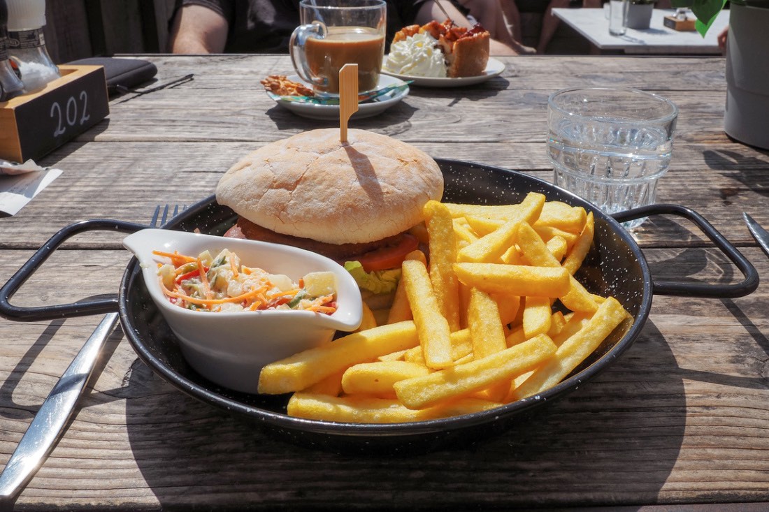 hundefreundlicher Strandpavillon De Haven van Renesse