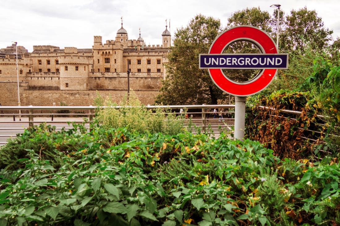 U-Bahn bei Tower of London